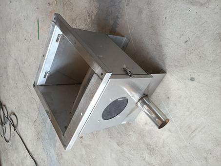 Plug tray