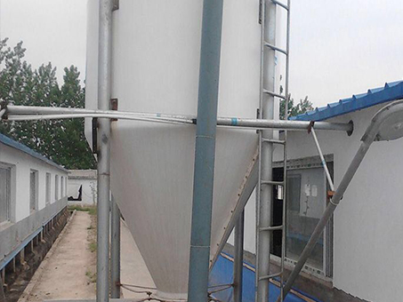 Automatic feeding line for piggery